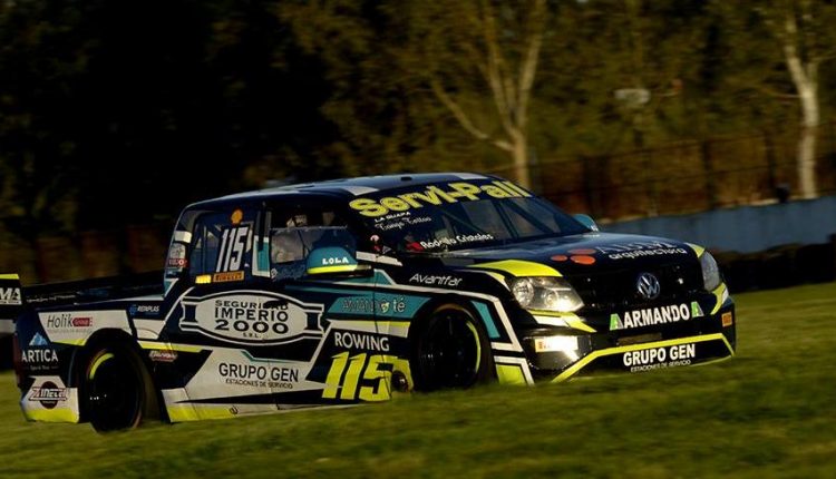 FESTEJADA POLE PARA DE CARLO EN LA PLATA