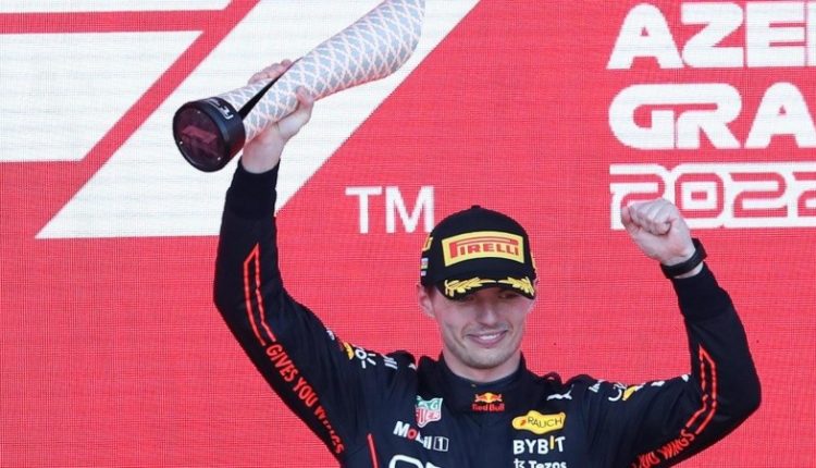 VERSTAPPEN SE HACE FUERTE EN BAKU