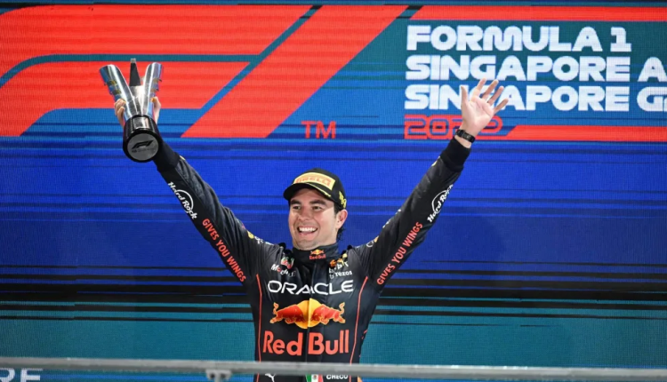 CHECO PÉREZ CONTUNDENTE EN SINGAPUR