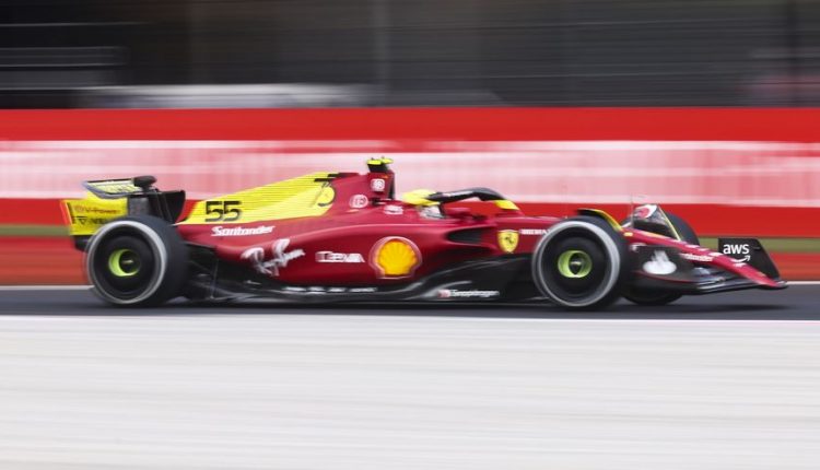 SAINZ LIDERA EN EL COMIENZO DE LA ACTIVIDAD EN ITALIA